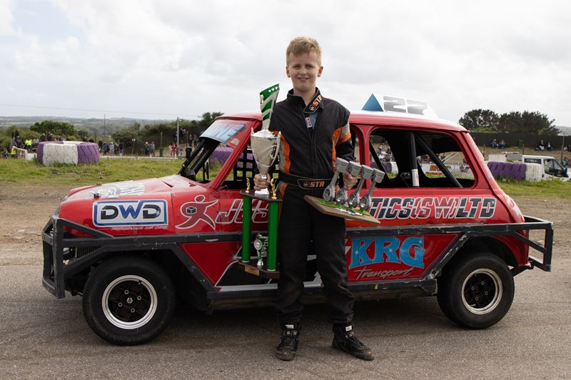 Ministox Snell Family Trophy