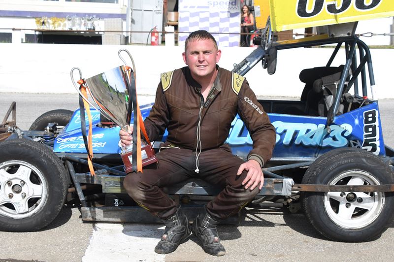 BriSCA F2 White and Yellow St Day